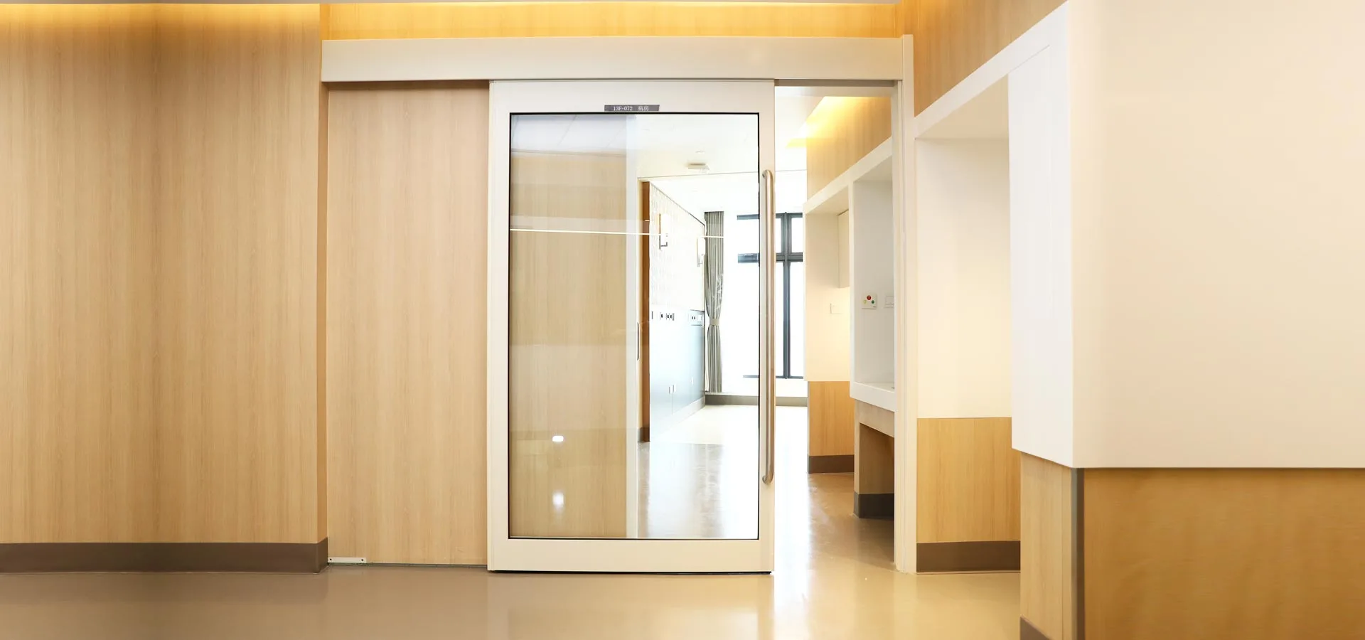 Essere leader nel settore delle porte mediche